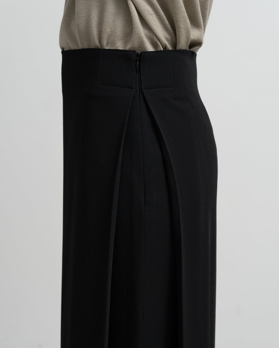 PLEATED LONG SKIRT