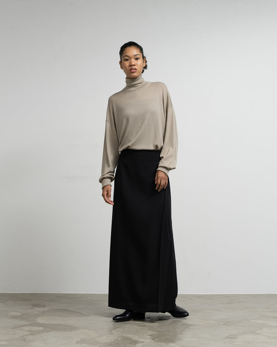 PLEATED LONG SKIRT