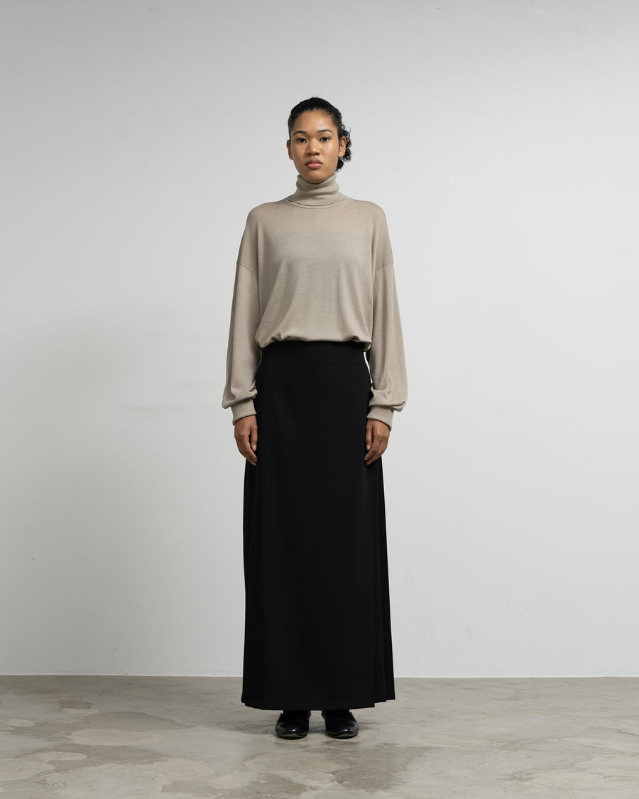 PLEATED LONG SKIRT