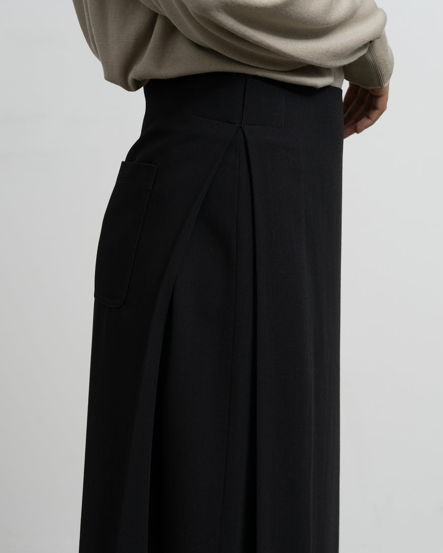 PLEATED LONG SKIRT