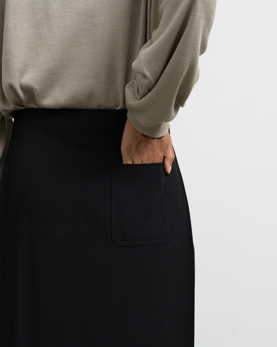 PLEATED LONG SKIRT