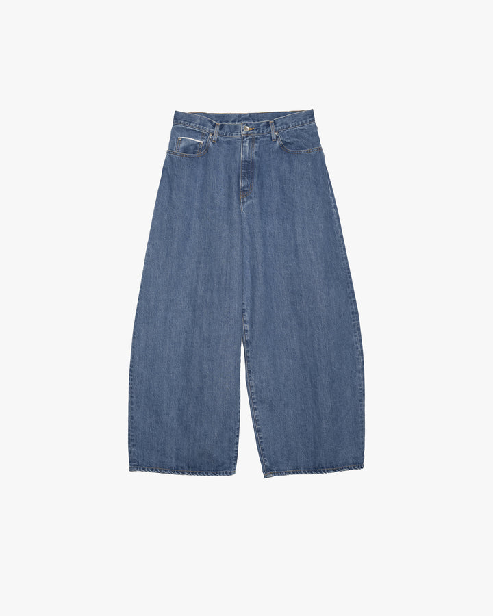Wide straight jeans