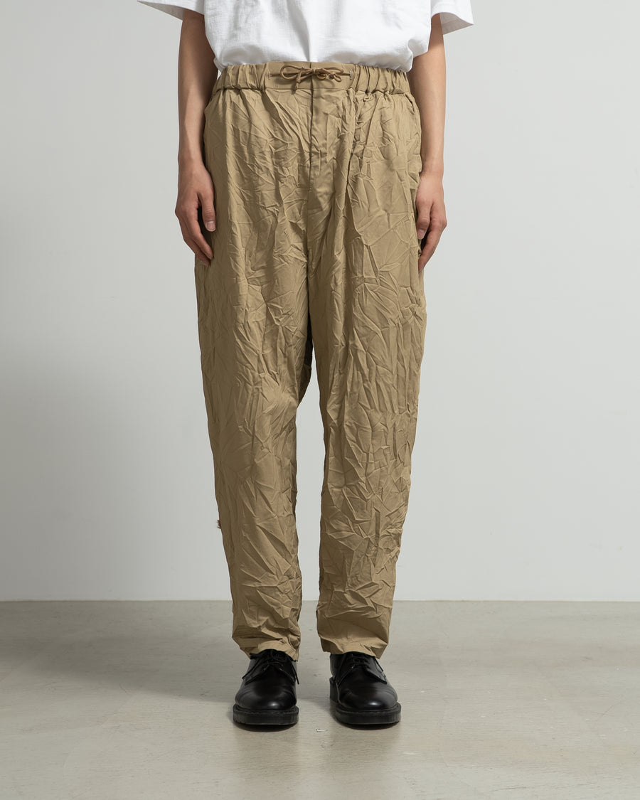 Tapered pants（crease finish）