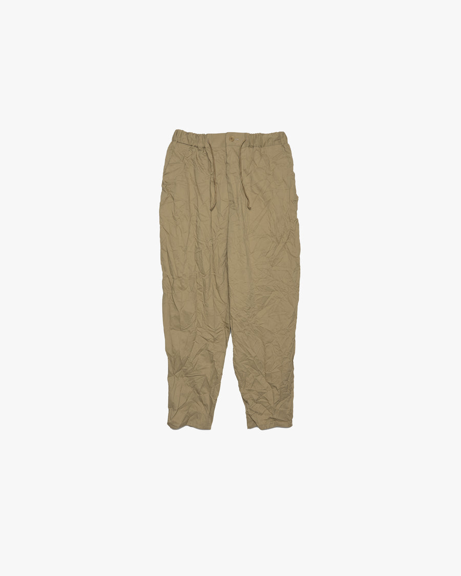 Tapered pants（crease finish）