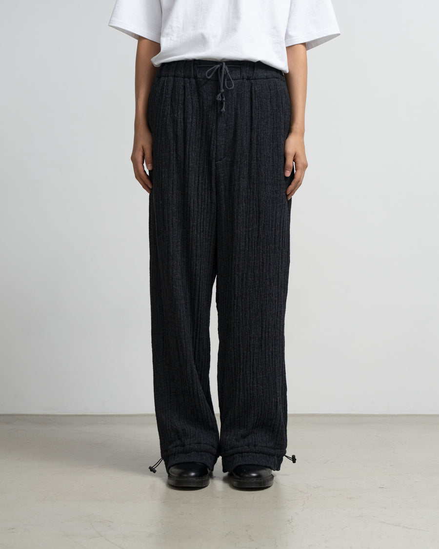 Hem gathers pants