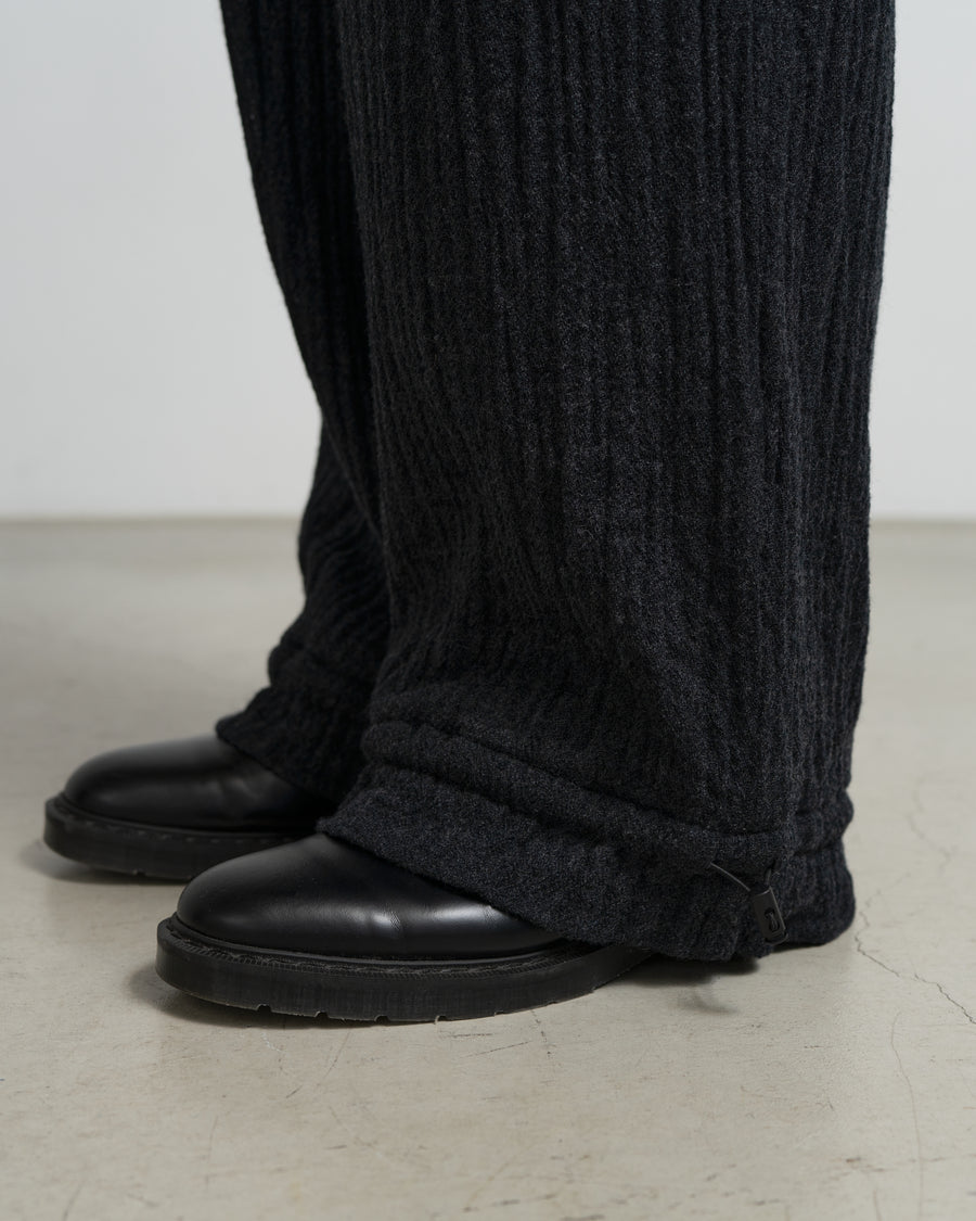 Hem gathers pants