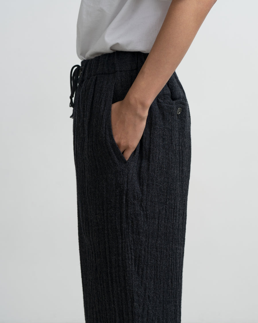 Hem gathers pants