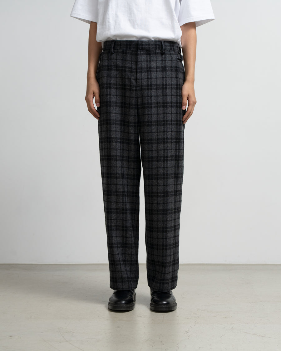 Side adjuster pants