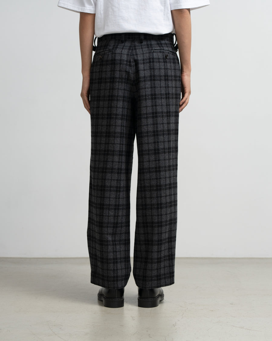 Side adjuster pants