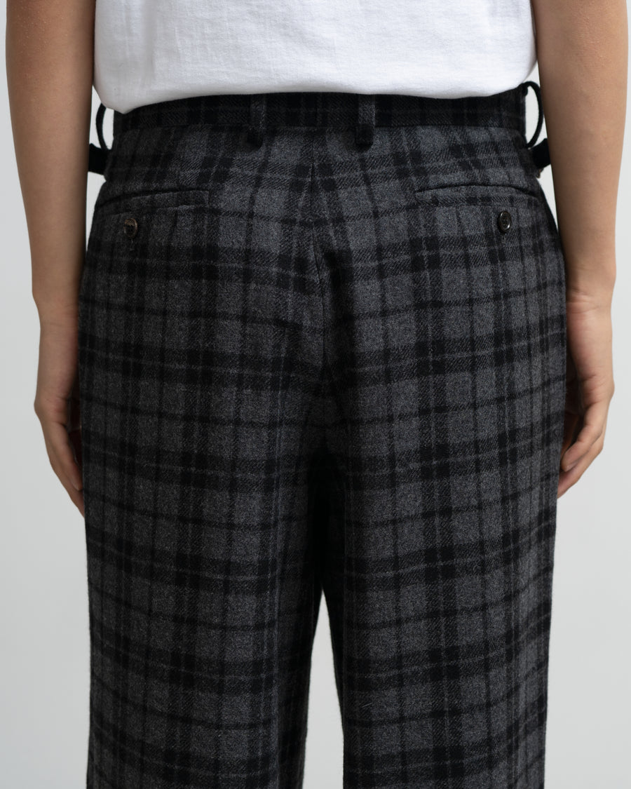 Side adjuster pants