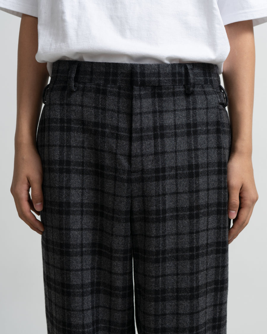 Side adjuster pants