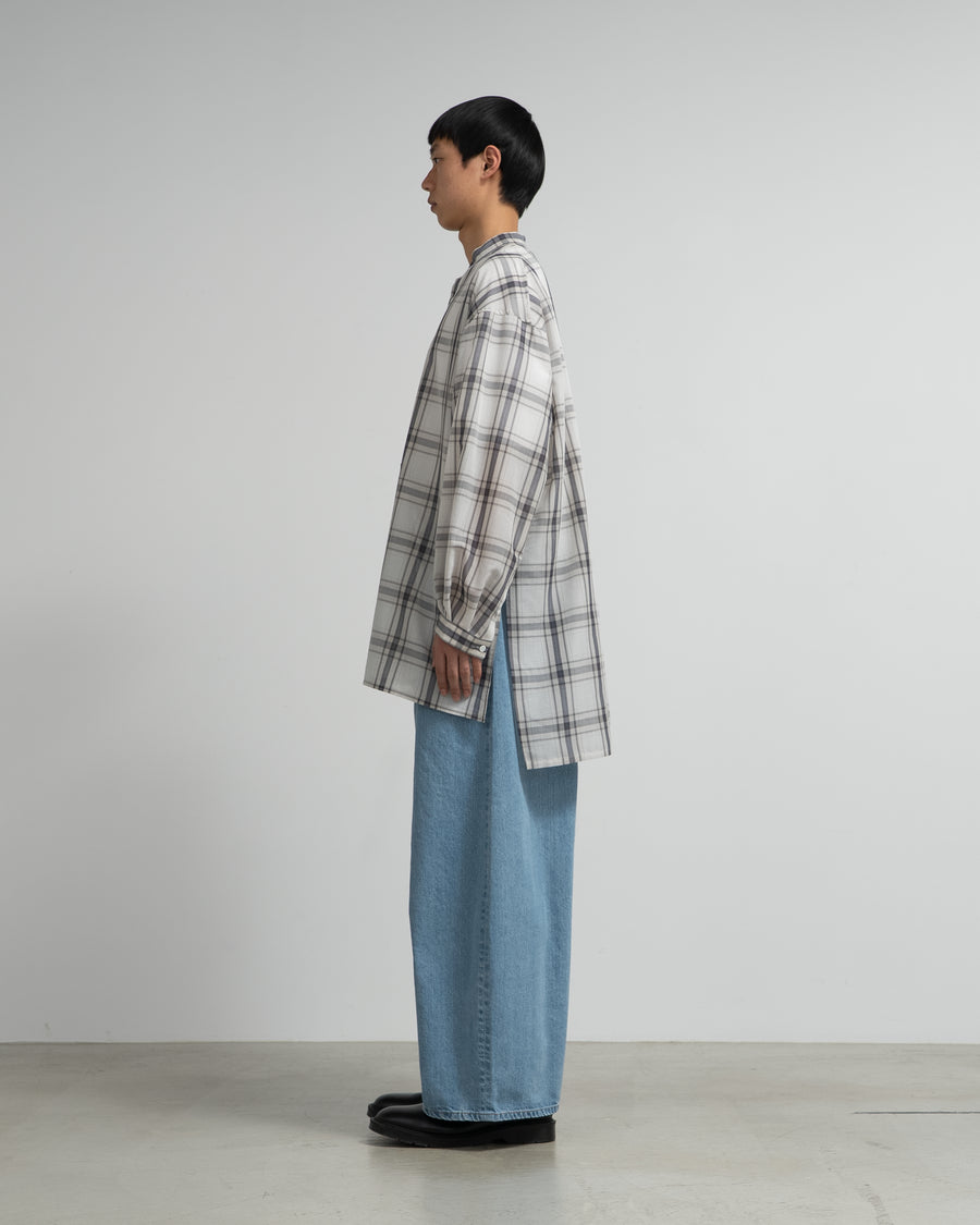 Wide straight jeans