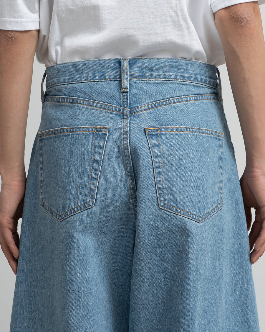 Wide straight jeans