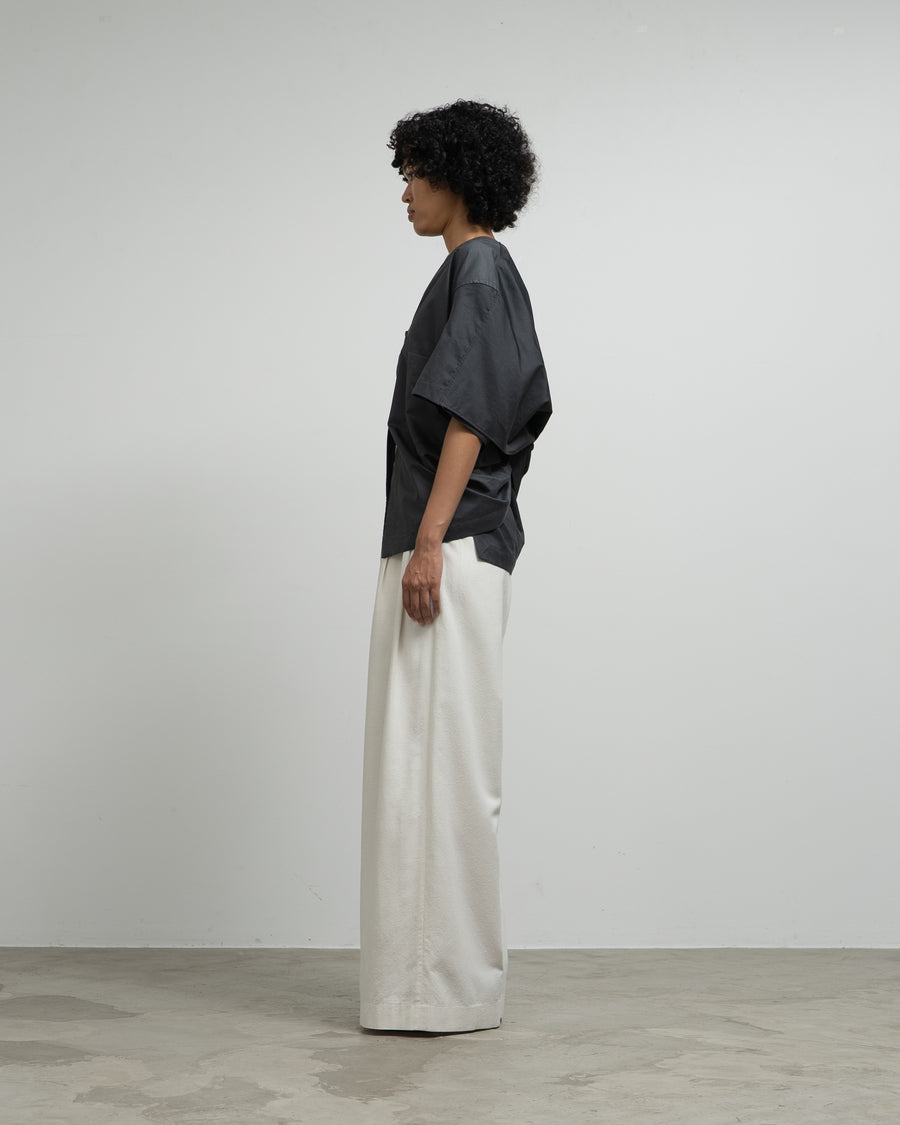 VISCOSE BLEND BLOUSE WITH A TWISTED BACK