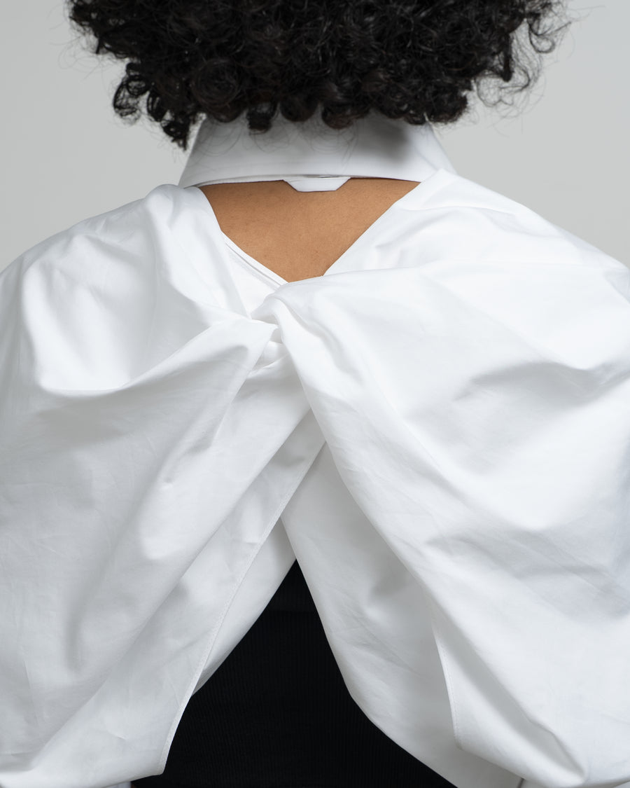 FITTED SHIRT WITH TWISTABLE SLEEVE DETAIL
