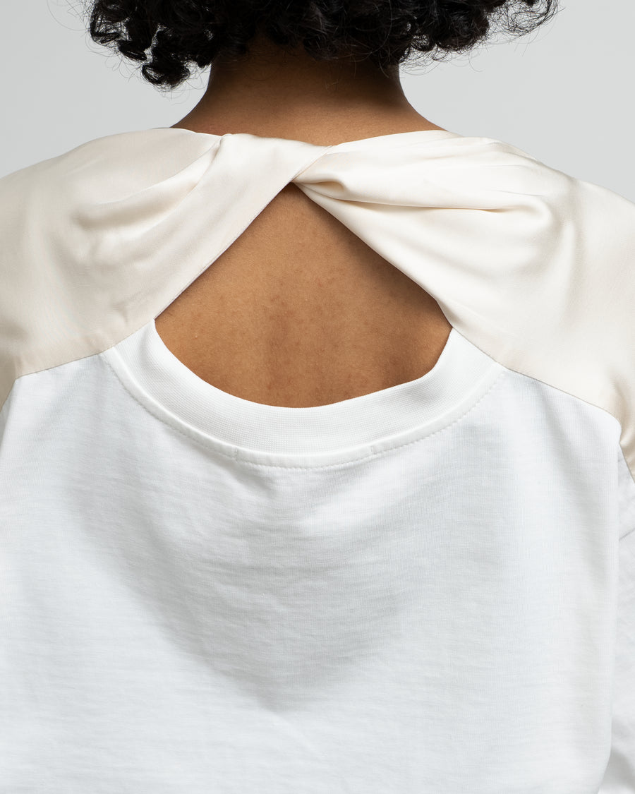 WHITE COTTON T-SHIRT WITH TWISTED NECK
